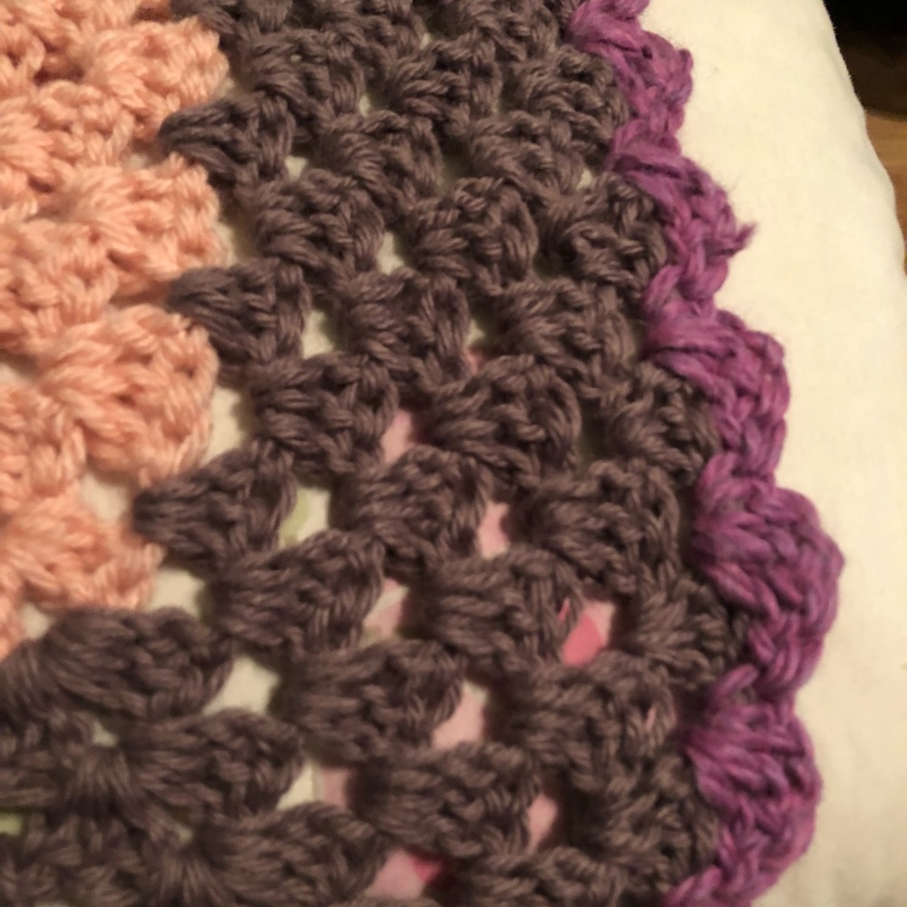 Knitted blanket - Picture 2 of 4